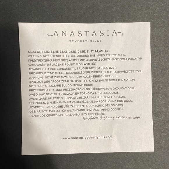 ABH Norvina Vol. Pro Pigment Palette - Picture 8 of 8